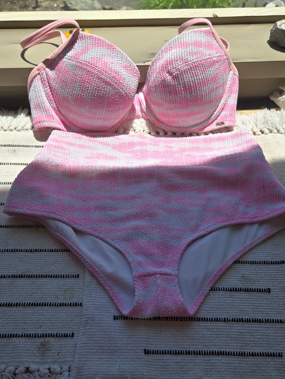 PINK Victoria's Secret Pink Textured High-Waist Swim Set